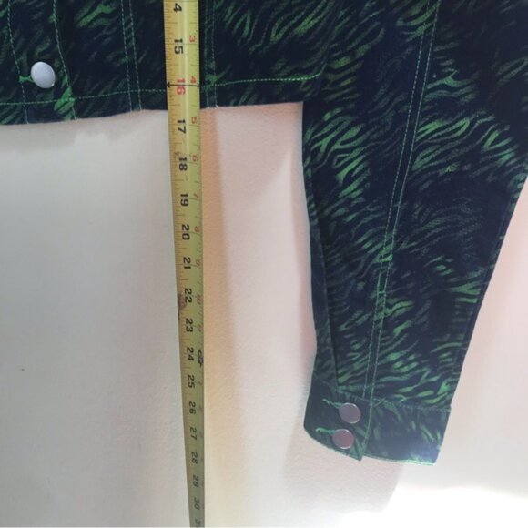 I.AM.GIA Sinead Jacket Green Tiger Crop Jean Jacket Animal Print Cotton Top XS - Picture 16 of 16